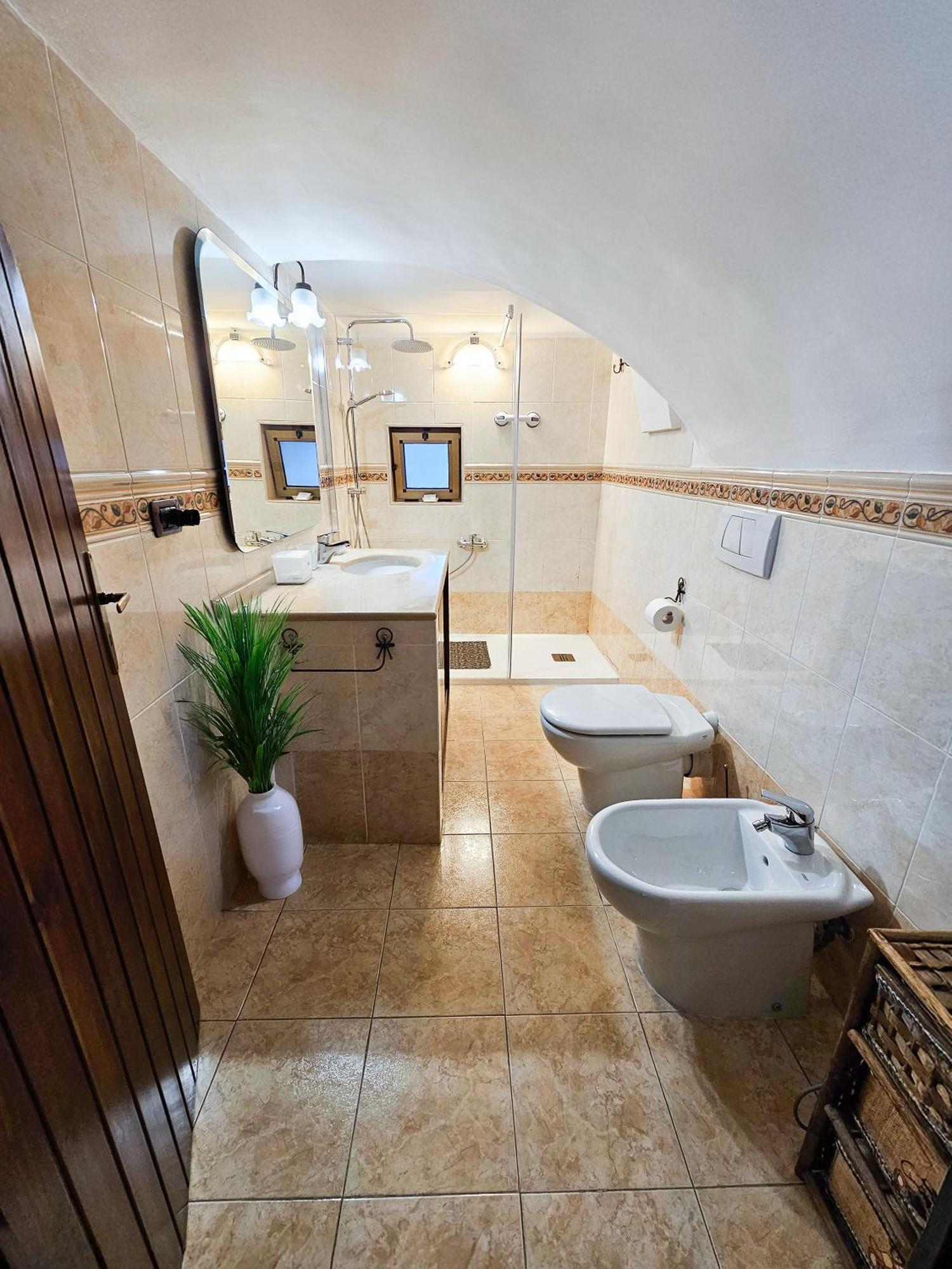 Cozy Classical Residence In The City Center Bari Extérieur photo
